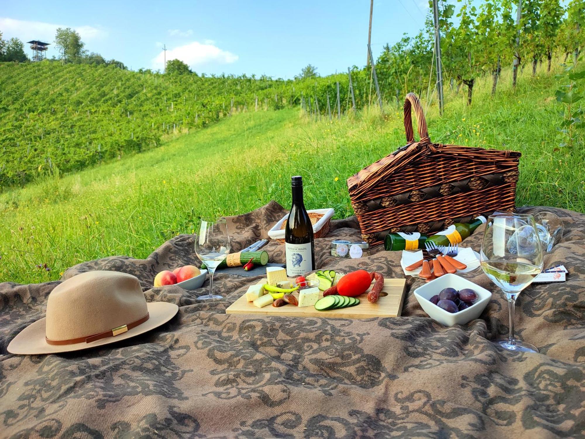 Weingut Winzerzimmer Rothschaedl Leutschach Eksteriør billede