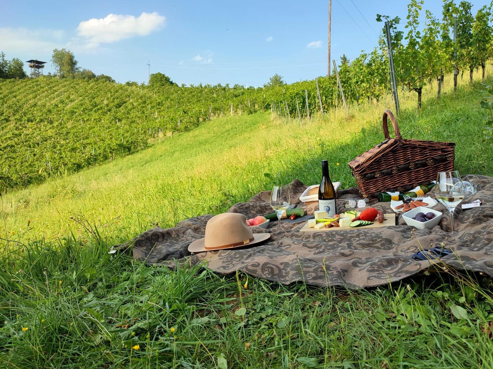 Weingut Winzerzimmer Rothschaedl Leutschach Eksteriør billede
